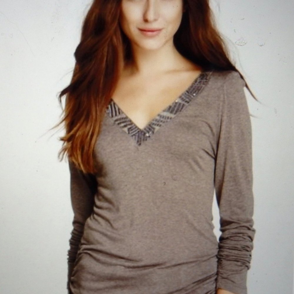 New Velvet by Graham & Spencer embellished v neck top m